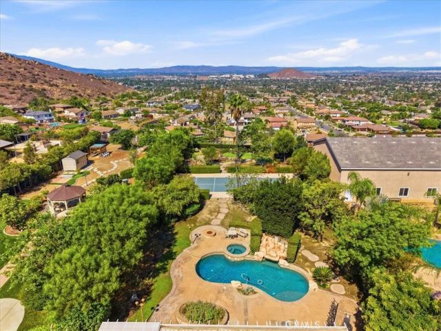 3170 Crestview, Norco, CA 92860
