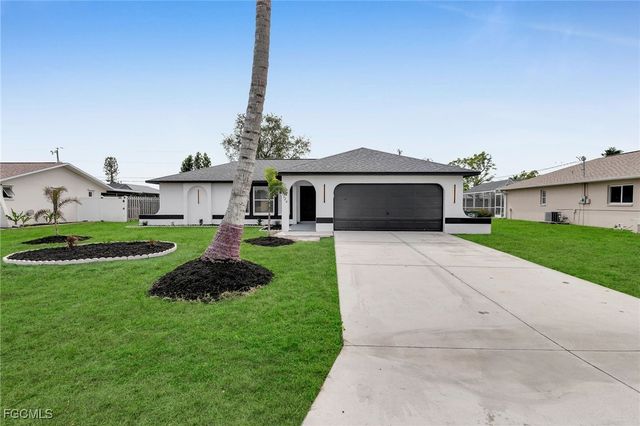 1324 SE 22nd TER, Cape Coral, FL 33990