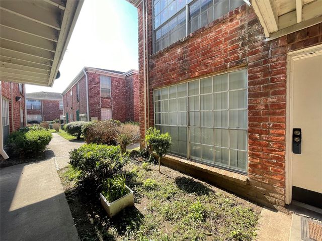 9201 Clarewood Drive 58, Houston, TX 77036