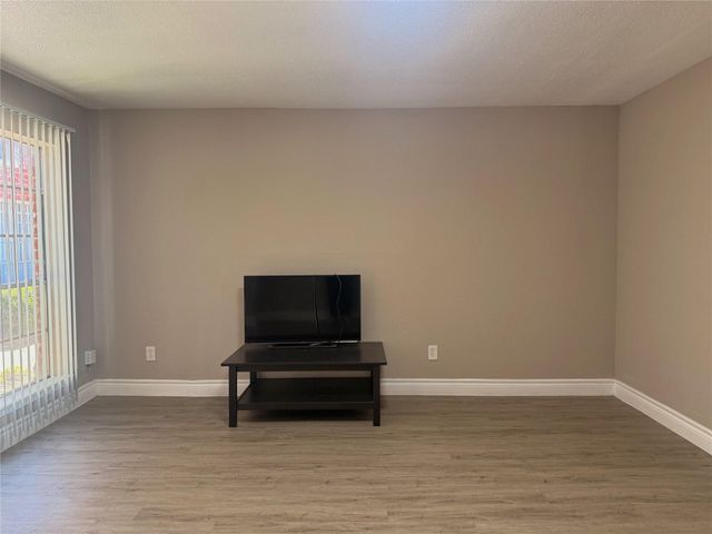 9201 Clarewood Drive 58, Houston, TX 77036