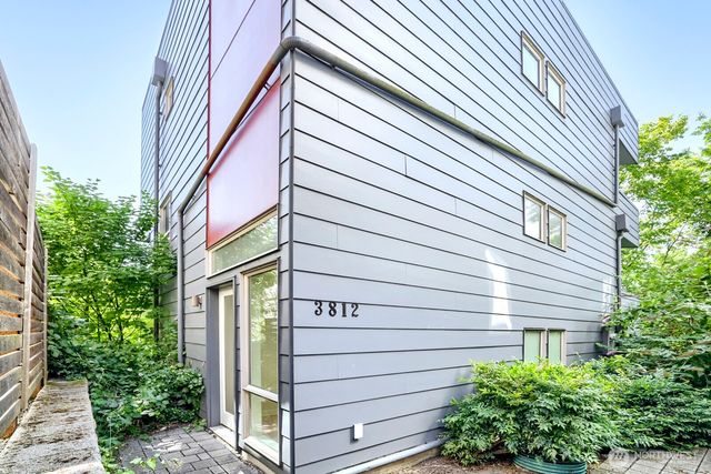 3812 Whitman Avenue N, Seattle, WA 98103