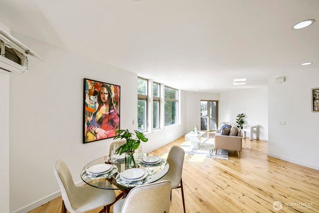 3812 Whitman Avenue N, Seattle, WA 98103
