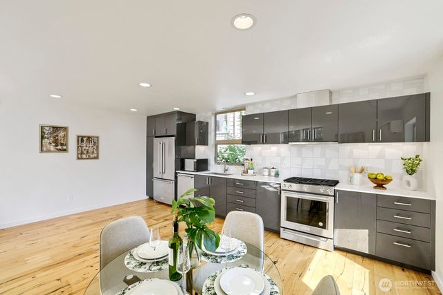 3812 Whitman Avenue N, Seattle, WA 98103