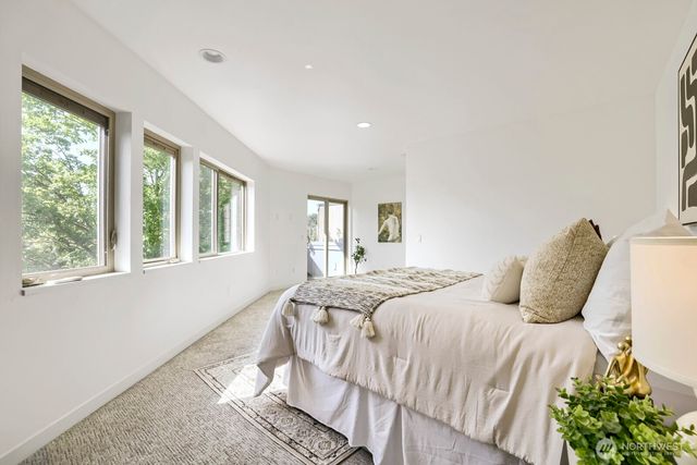 3812 Whitman Avenue N, Seattle, WA 98103