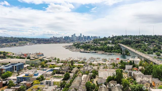 3812 Whitman Avenue N, Seattle, WA 98103