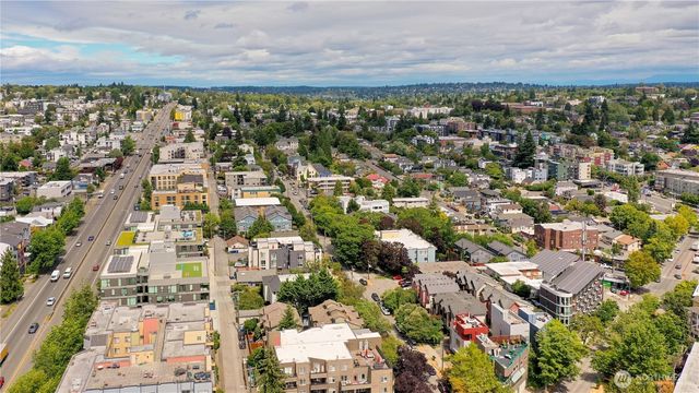 3812 Whitman Avenue N, Seattle, WA 98103