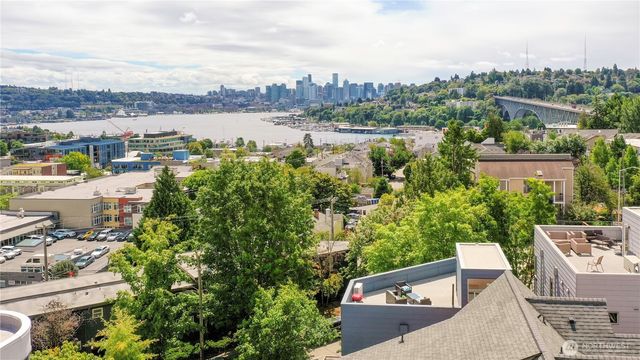 3812 Whitman Avenue N, Seattle, WA 98103