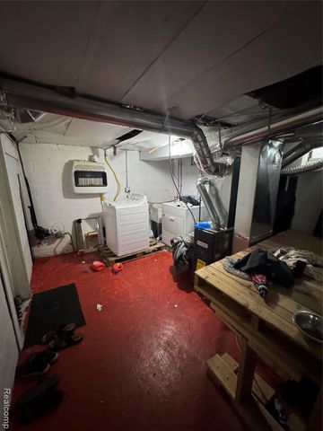 13469 Dwyer Street, Hamtramck, MI 48212