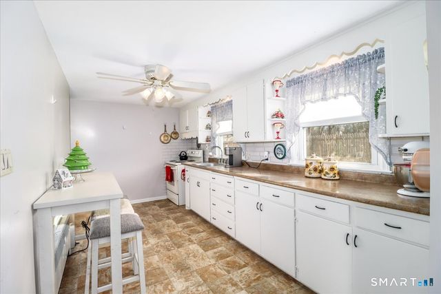 39 Cedar Lane, Cheshire, CT 06410