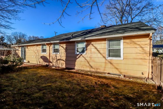 39 Cedar Lane, Cheshire, CT 06410