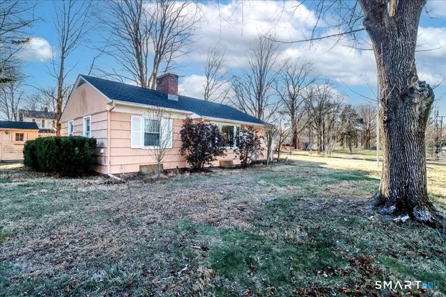 39 Cedar Lane, Cheshire, CT 06410