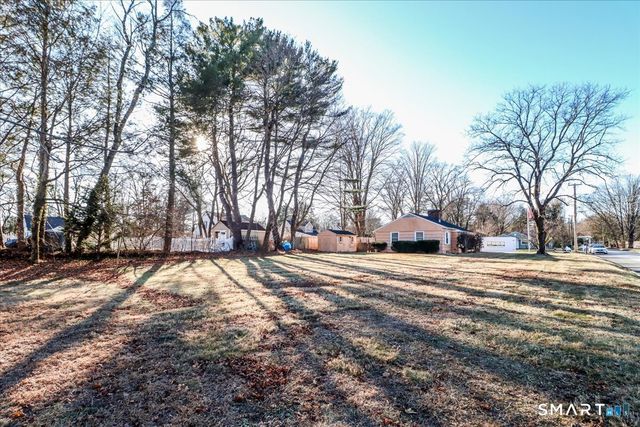 39 Cedar Lane, Cheshire, CT 06410