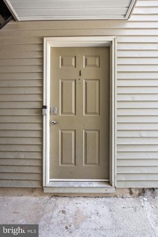 1 BRIDGEWATER DR, Marlton, NJ 08053