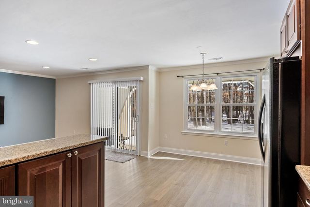 1 BRIDGEWATER DR, Marlton, NJ 08053