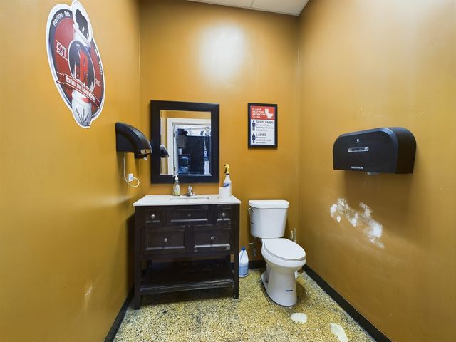 301 W 79th Street, Chicago, IL 60620