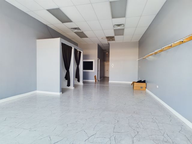 301 W 79th Street, Chicago, IL 60620