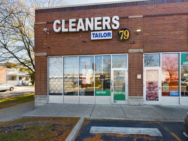 301 W 79th Street, Chicago, IL 60620