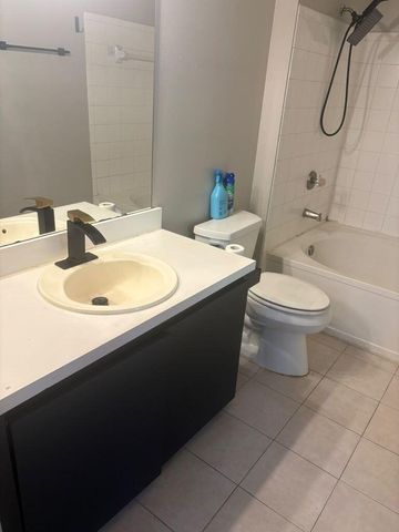 4783 Via Palm Lakes 120, West Palm Beach, FL 33417