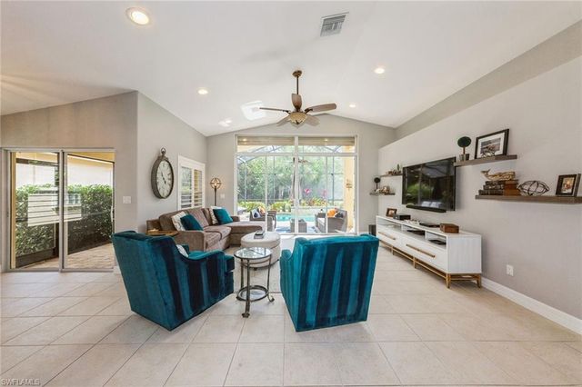2438 Butterfly Palm DR, Naples, FL 34119