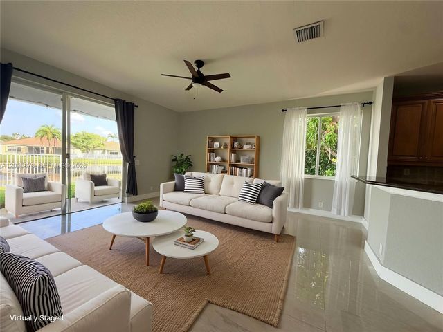 980 Golden Cane Dr, Weston, FL 33327