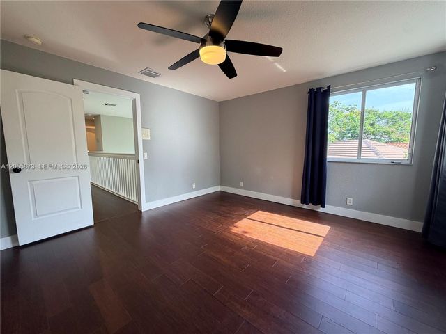 980 Golden Cane Dr, Weston, FL 33327