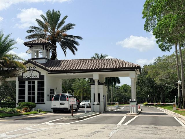 980 Golden Cane Dr, Weston, FL 33327