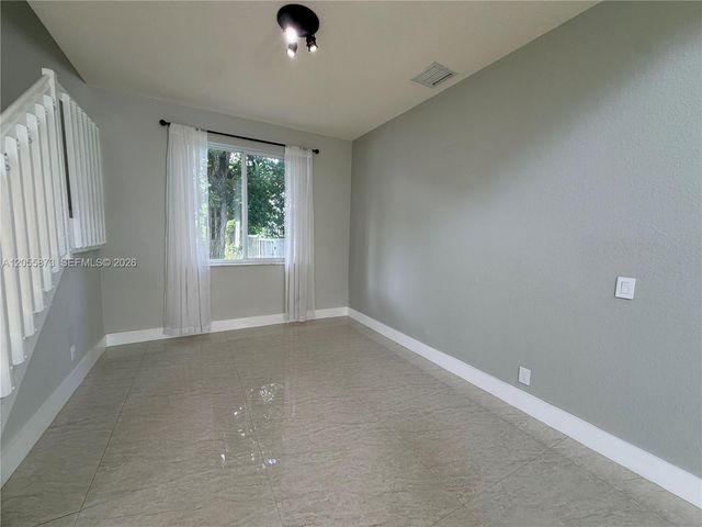 980 Golden Cane Dr, Weston, FL 33327