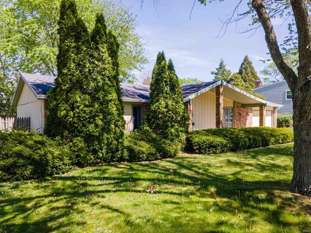 2008 W Bryden Road, Muncie, IN 47304