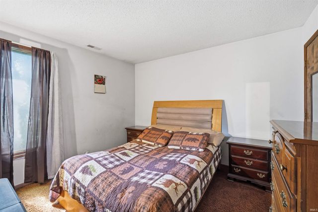2008 W Bryden Road, Muncie, IN 47304
