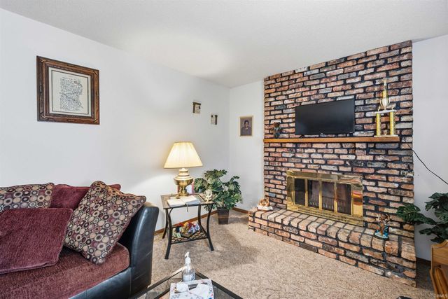 2008 W Bryden Road, Muncie, IN 47304