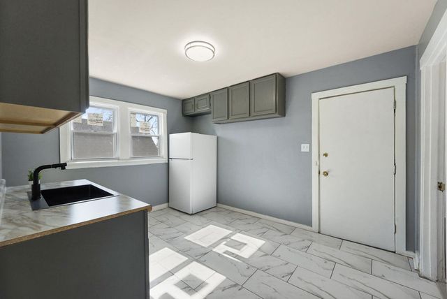 3906 Catalpa Street, East Chicago, IN 46312