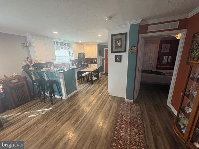 511 MAPLE DR, Green Lane, PA 18054