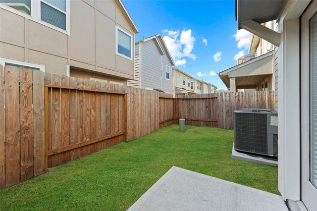 1519 Beach Oak Drive, Houston, TX 77084