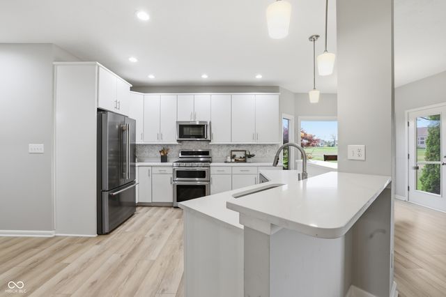 16441 Gleneagles Court, Noblesville, IN 46060