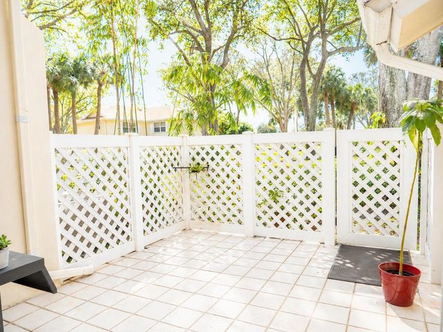 8111 Northboro Court 11d, Lake Clarke Shores, FL 33406