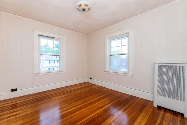 78 Greene St, Quincy, MA 02170