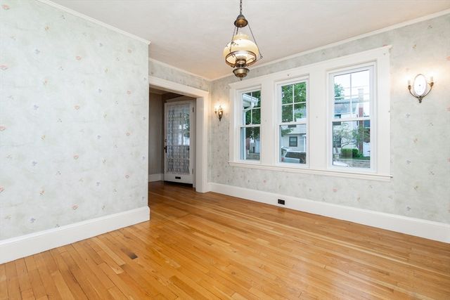 78 Greene St, Quincy, MA 02170