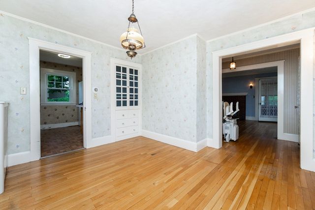 78 Greene St, Quincy, MA 02170