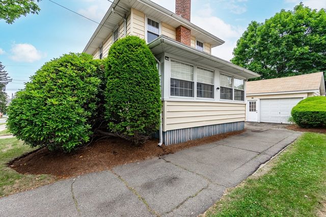 78 Greene St, Quincy, MA 02170