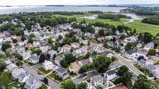 78 Greene St, Quincy, MA 02170