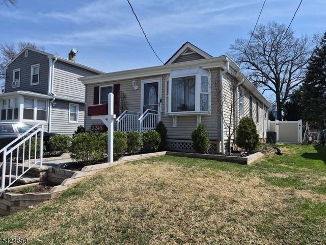 2245 Price St, Rahway City, NJ 07065