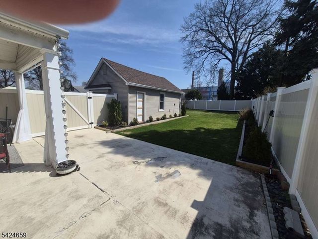 2245 Price St, Rahway City, NJ 07065