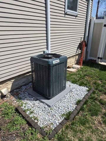 2245 Price St, Rahway City, NJ 07065