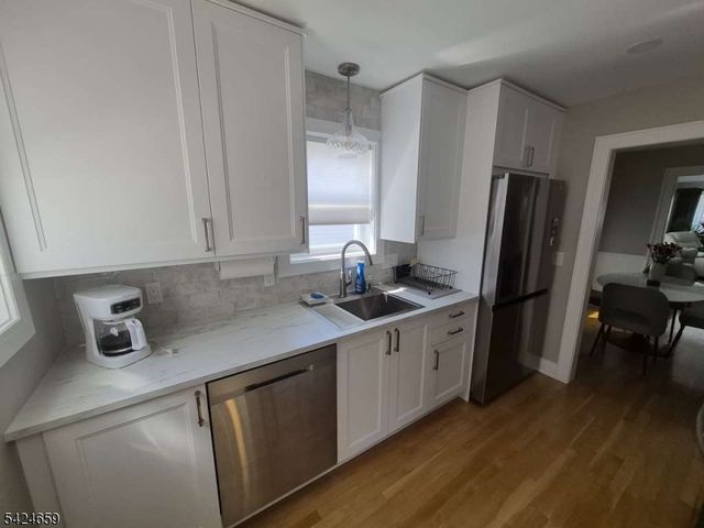 2245 Price St, Rahway City, NJ 07065