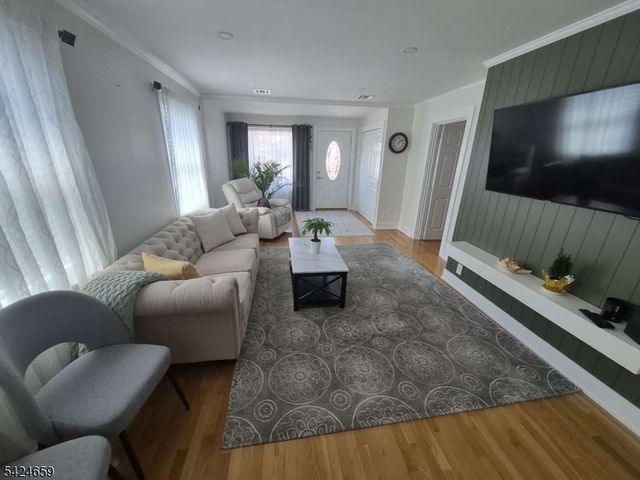 2245 Price St, Rahway City, NJ 07065