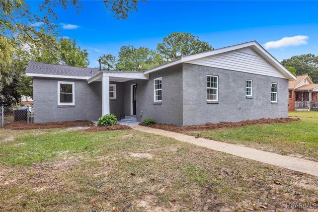 109 HARGIS Drive, Prattville, AL 36066