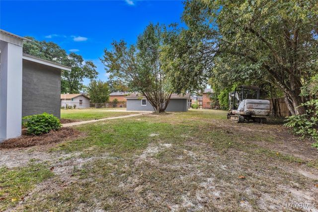 109 HARGIS Drive, Prattville, AL 36066