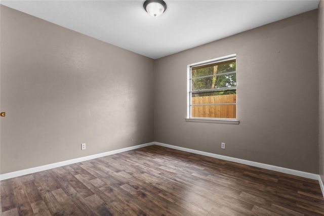 1240 E Jefferson Street, Van Alstyne, TX 75495