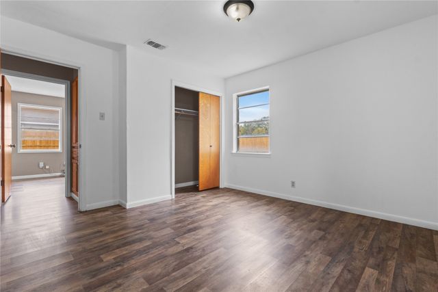 1240 E Jefferson Street, Van Alstyne, TX 75495