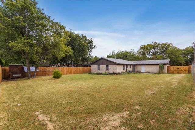 1240 E Jefferson Street, Van Alstyne, TX 75495